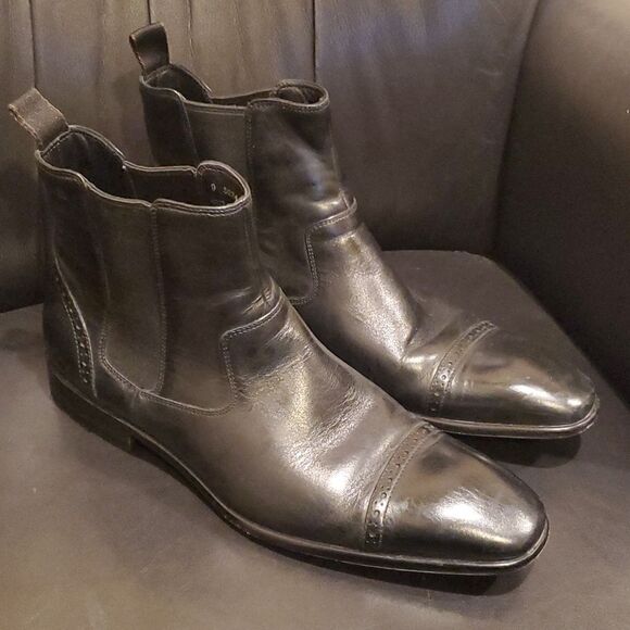 HUGO BOSS Black Leather Chelsea Boot - Size 9 - Picture 1 of 12